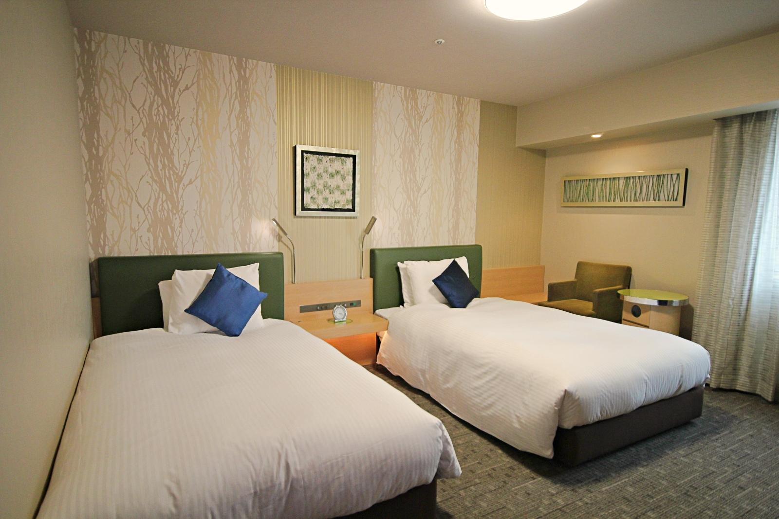 Universal, Standard, Twin Beds