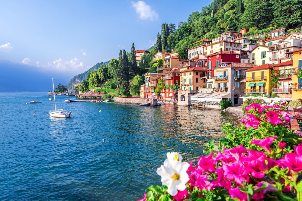 Varenna Lake View 2 16/24
