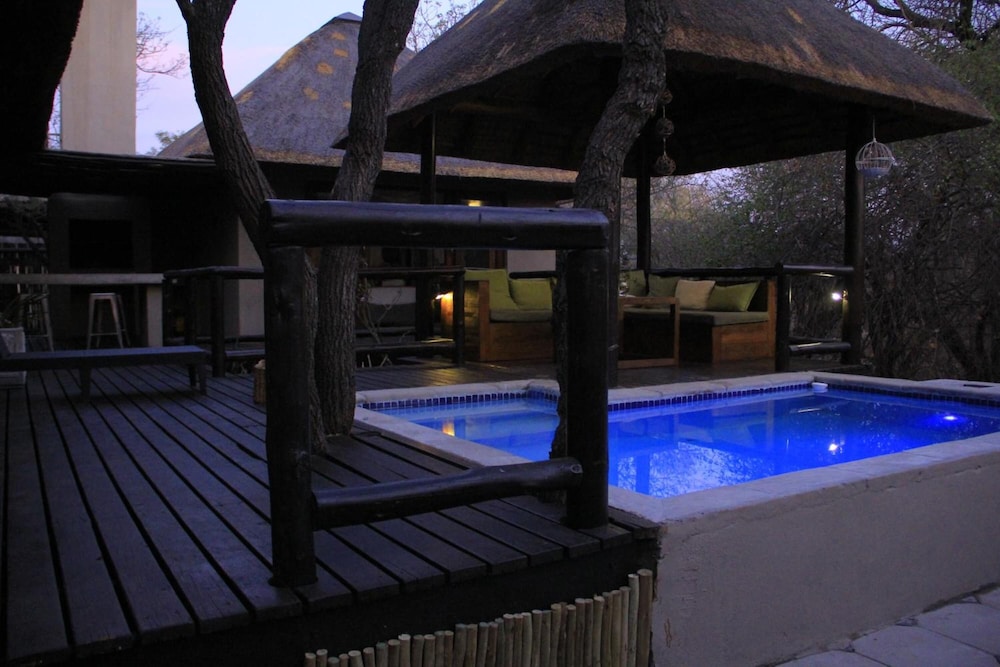 Raptors Lodge N16 17/50