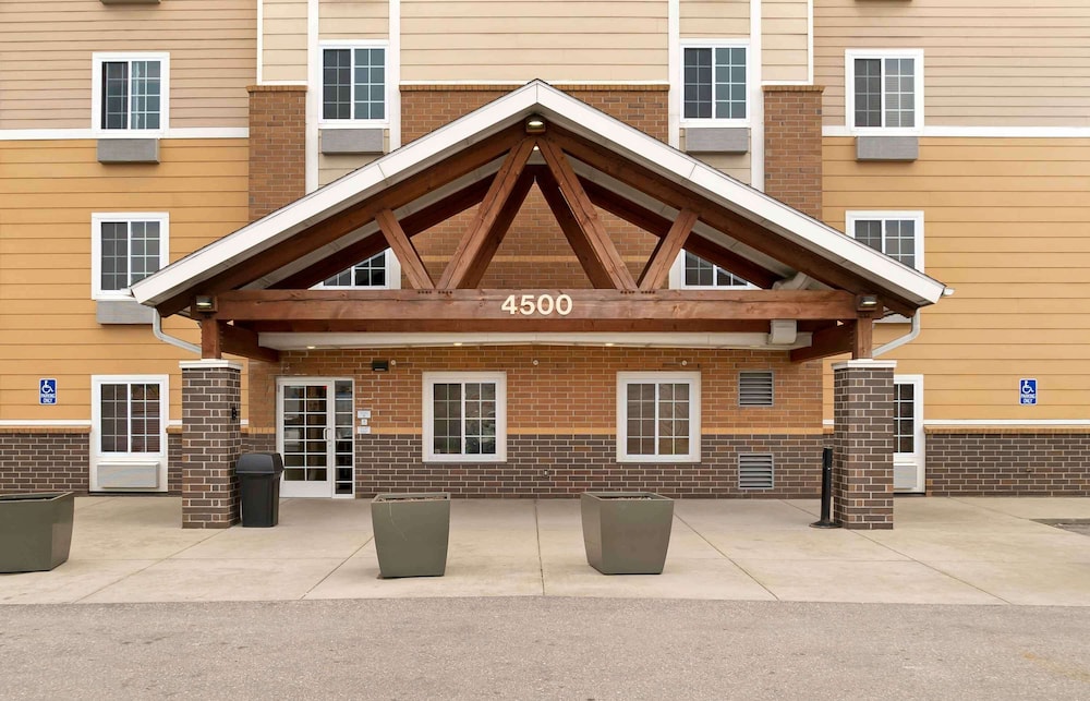 Woodspring Suites Grand Rapids South 38/42