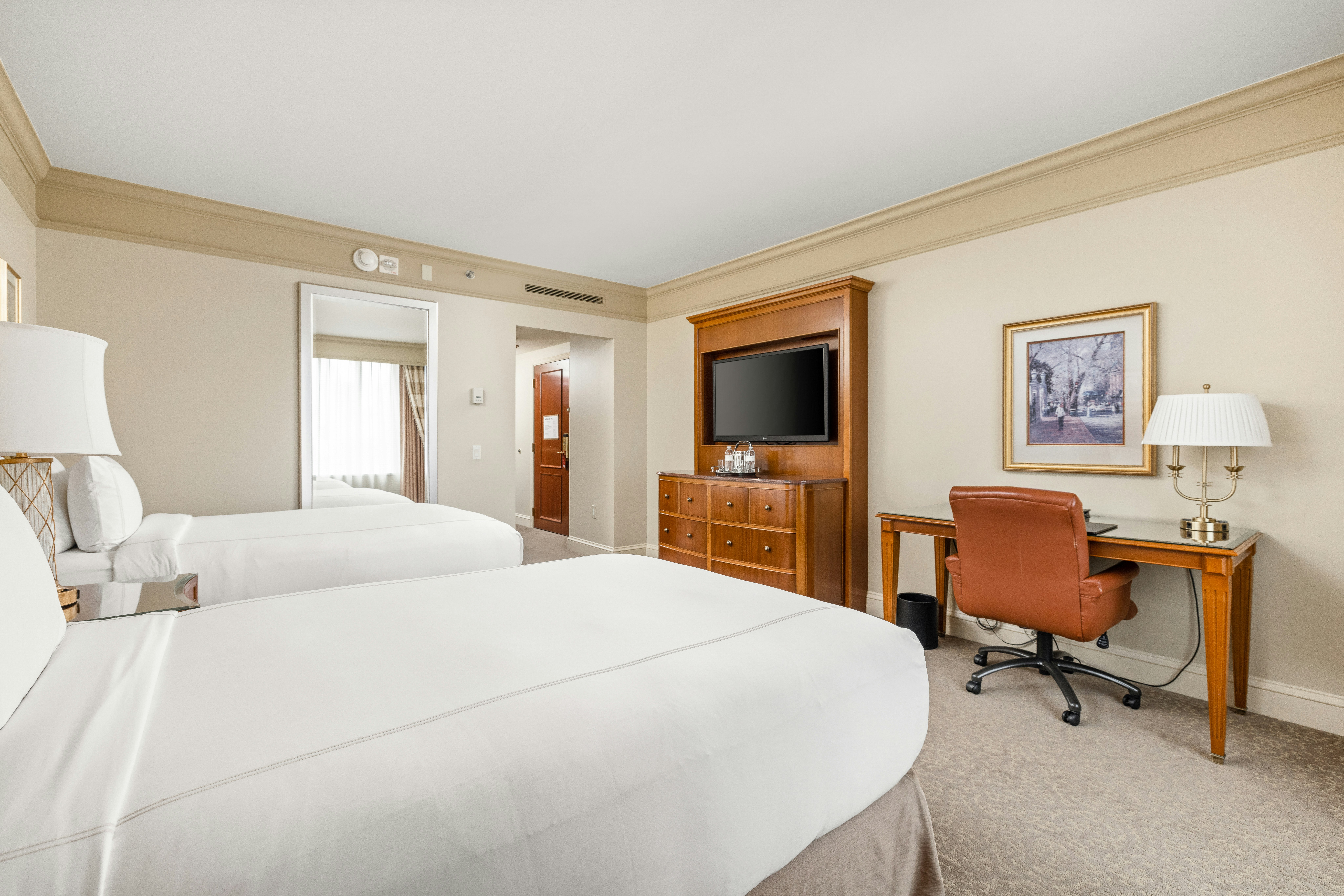 DELUXE, 2 DOUBLE BEDS, ACCESSIBLE