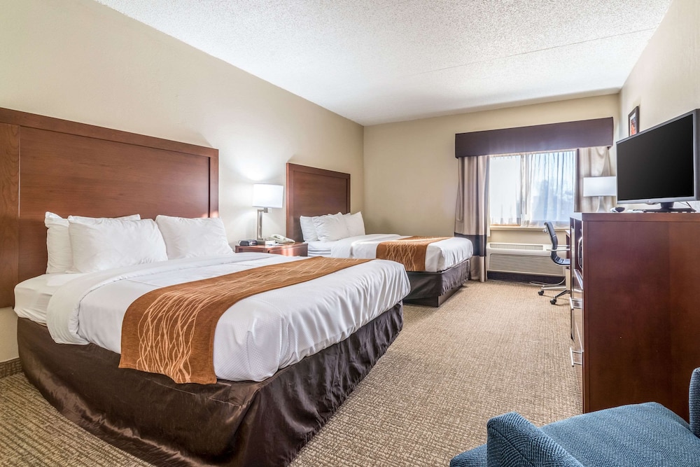 غرفة قياسية بسريرين مزدوجين، Comfort Inn Festus-St. Louis South 3/5