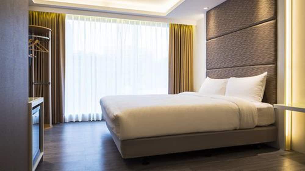 Golden Garden Hotel 10/51