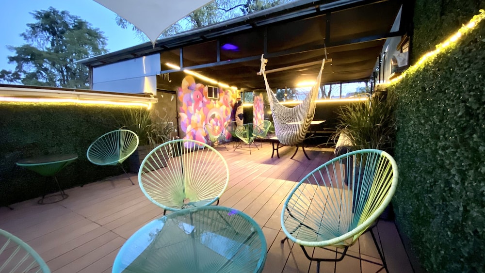 Roomies Hostel Condesa 11/25