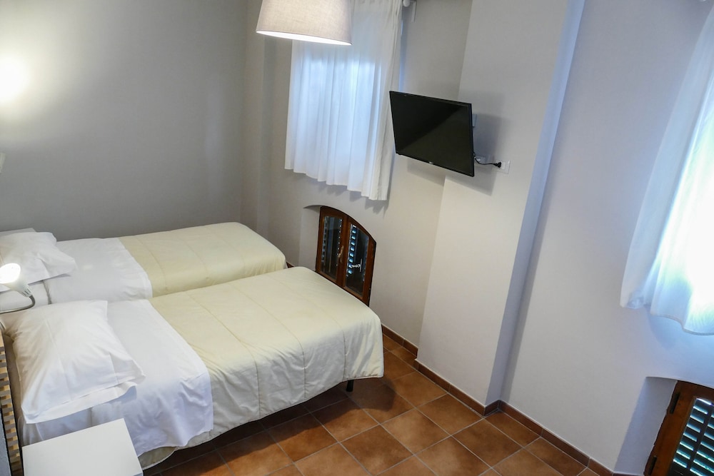 Gialel Pisa 10/27