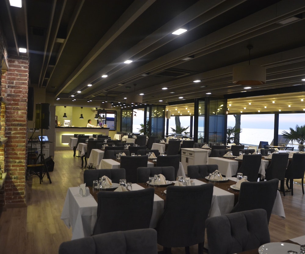 Turkuaz Beach Hotel 33/49