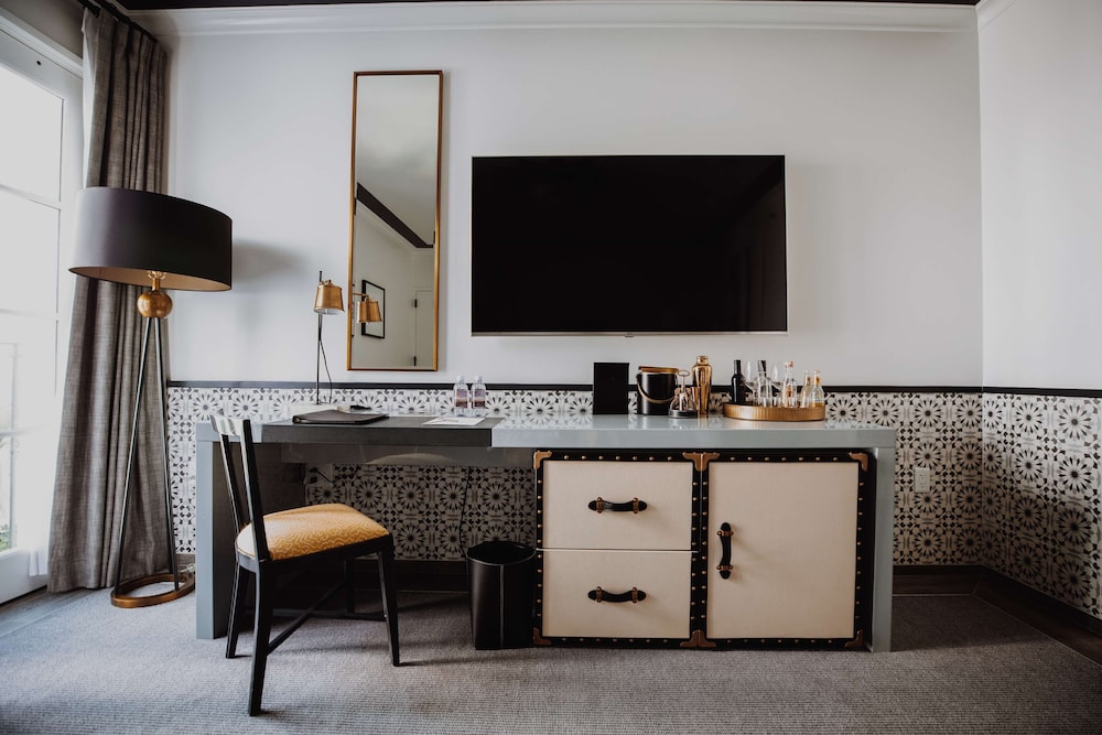 HOTEL CALIFORNIAN 39/48