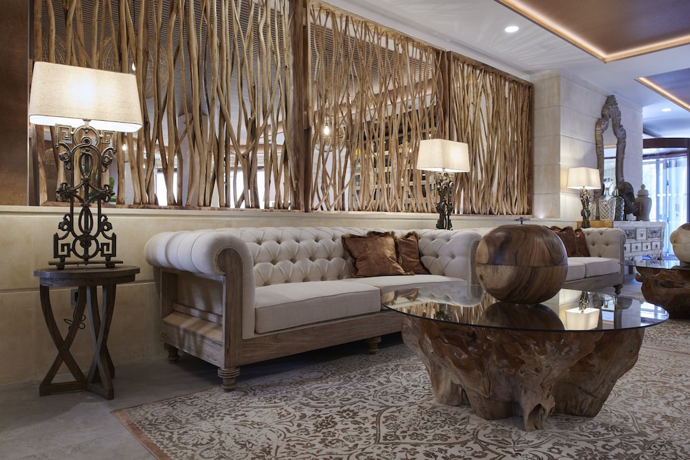 Ansares Hotel 24/50