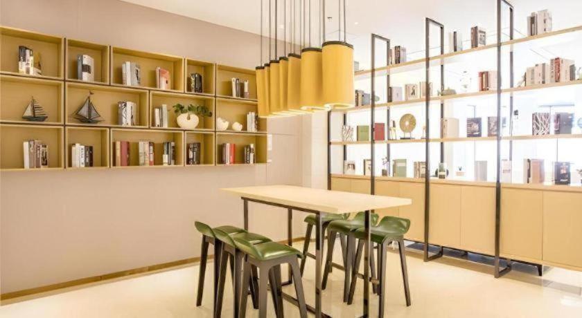 City Comfort Inn Yuzhou Dayuxiang 36/48