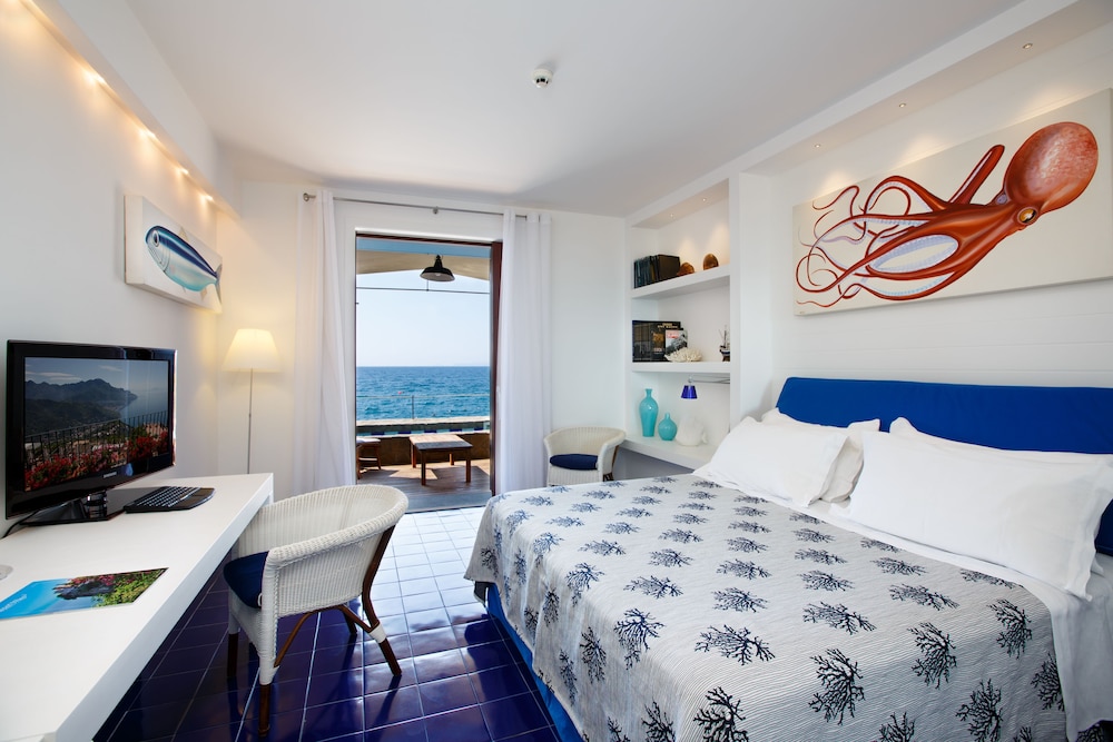 Capo La Gala Hotel & Spa 3/50