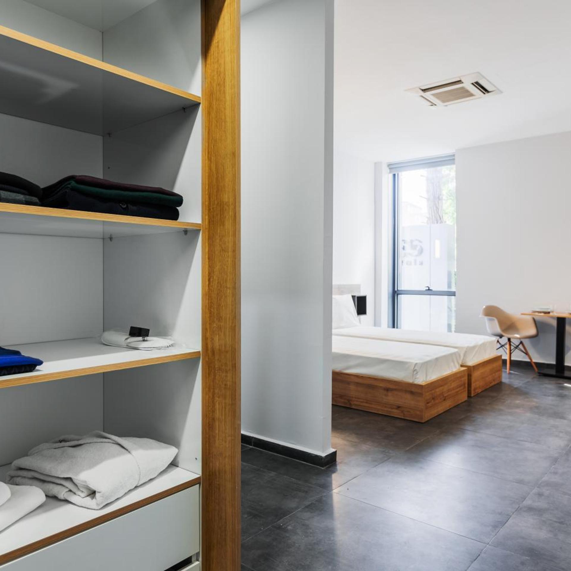 G Suites Luxury Rentals 31/32