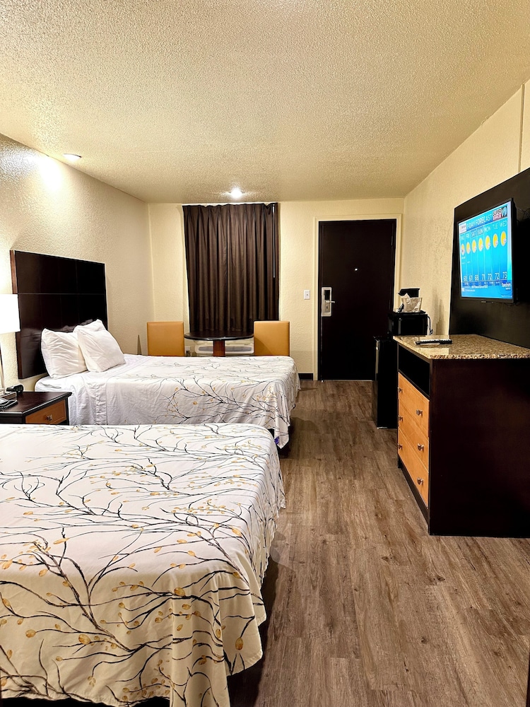 Travelers Inn 30/58