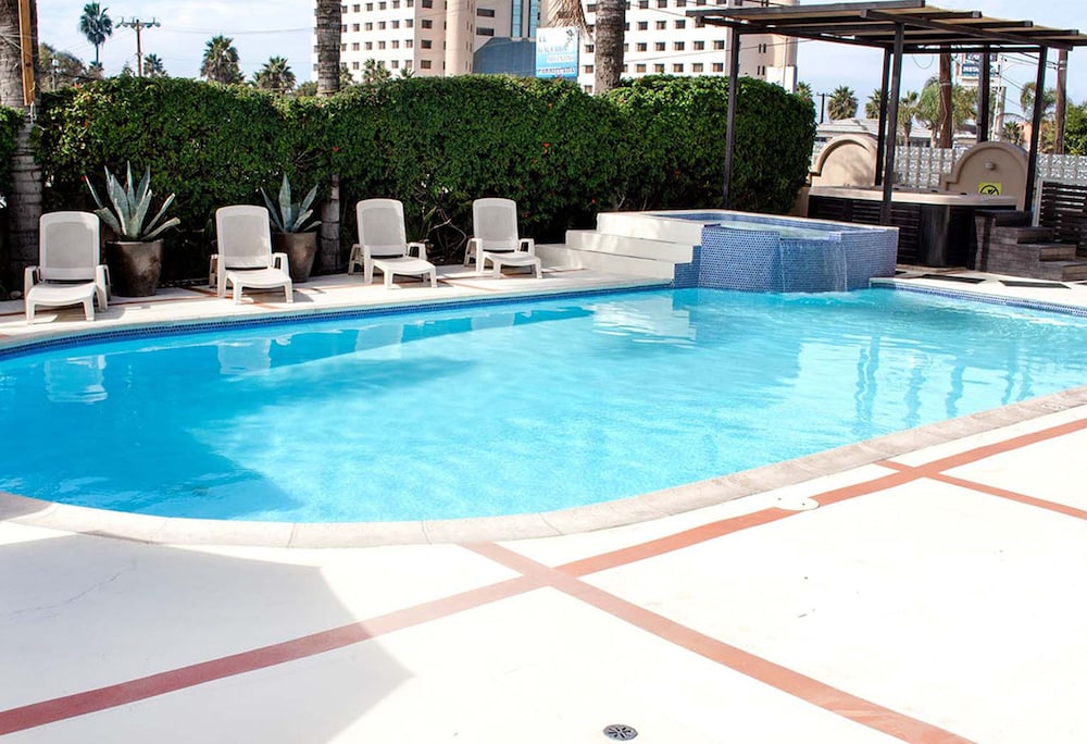 Brisas Del Mar Rosarito 28/50