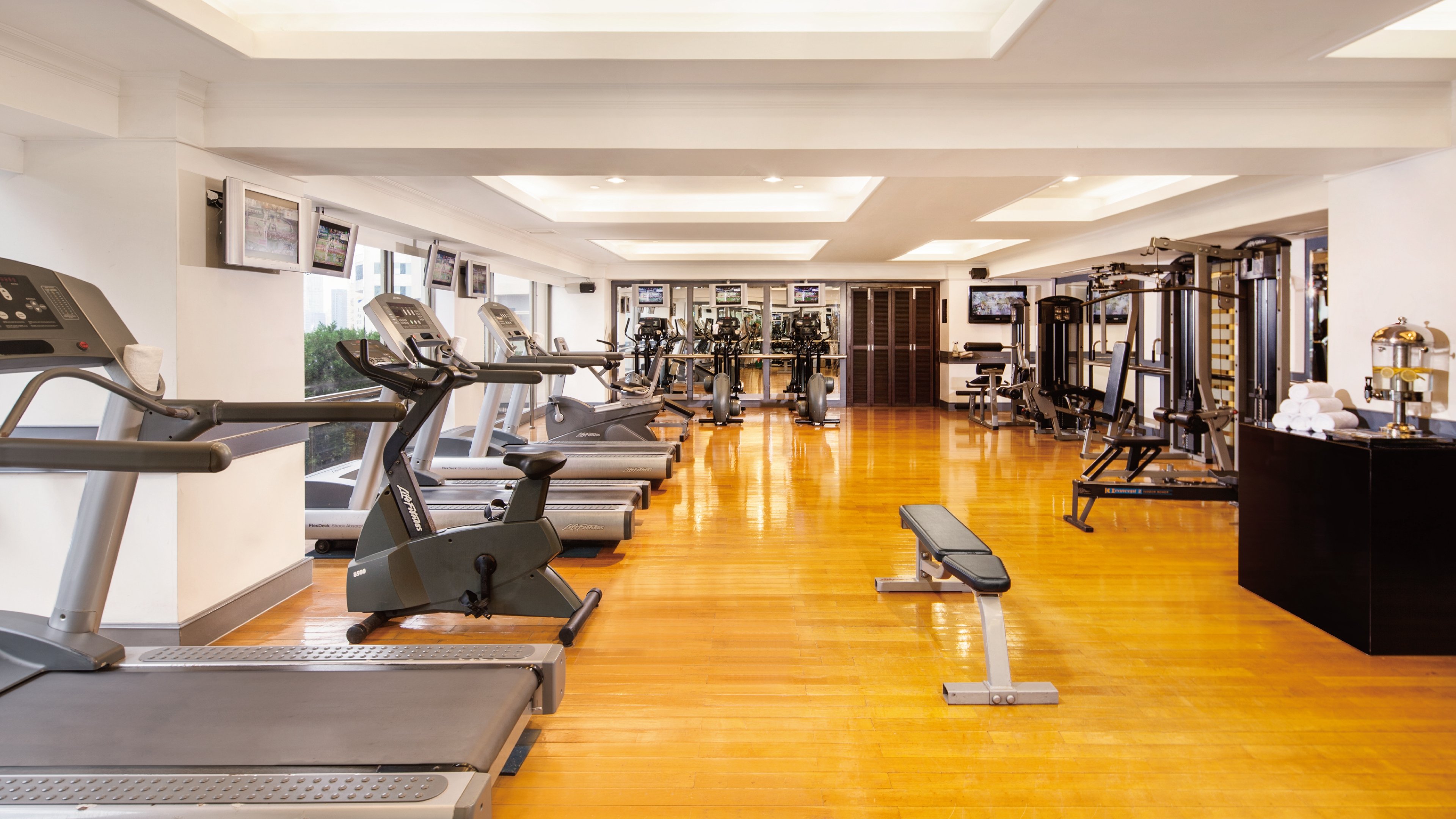 Intercontinental Shanghai Pudong 39/78