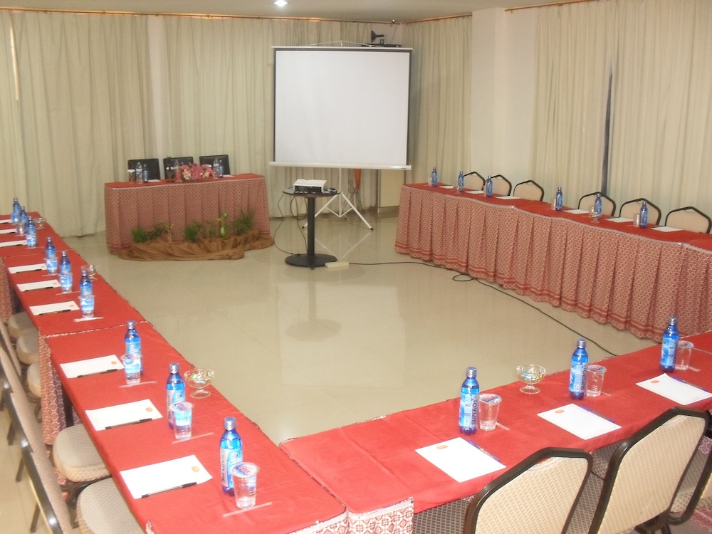 Gran Central Hotel Manado 39/45
