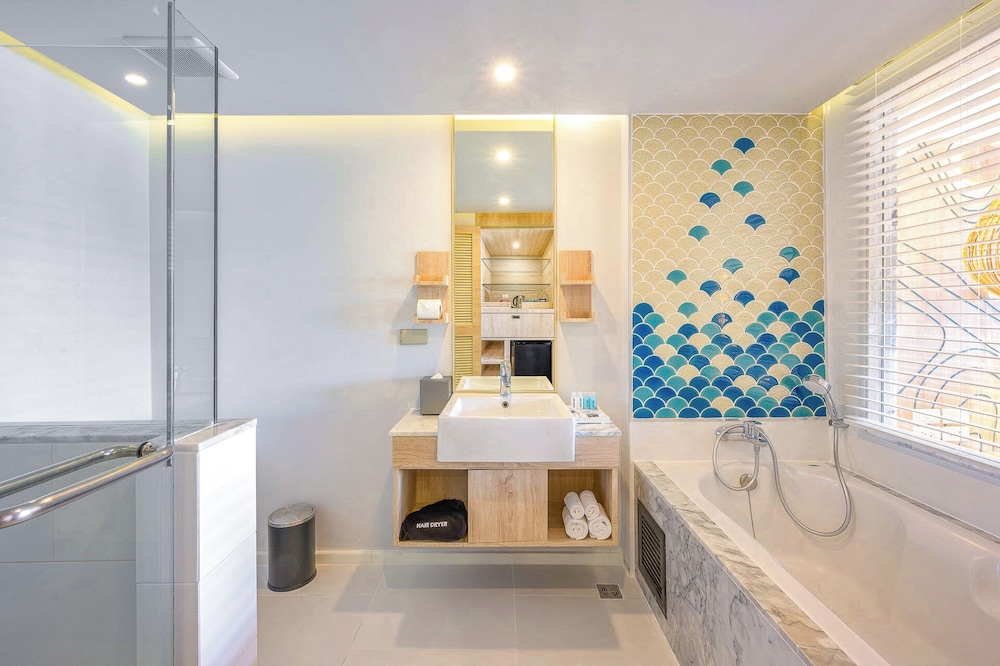 Liv Hotel Phuket Patong Beachfront 42/69