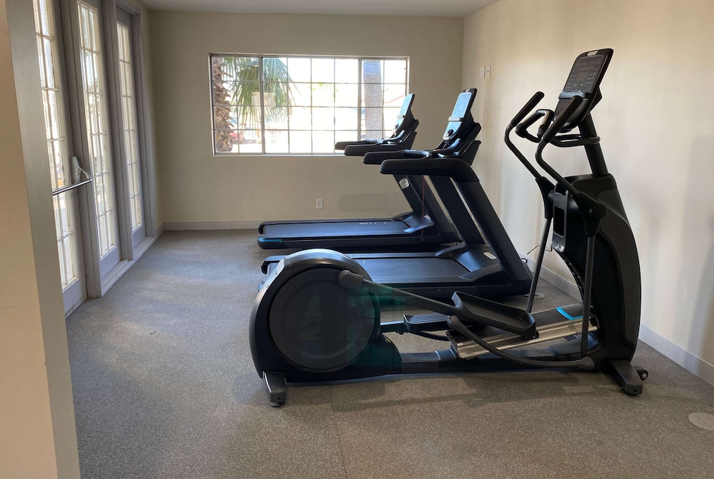 La Quinta Inn & Suites by Wyndham Safford Copper Valley 10/21