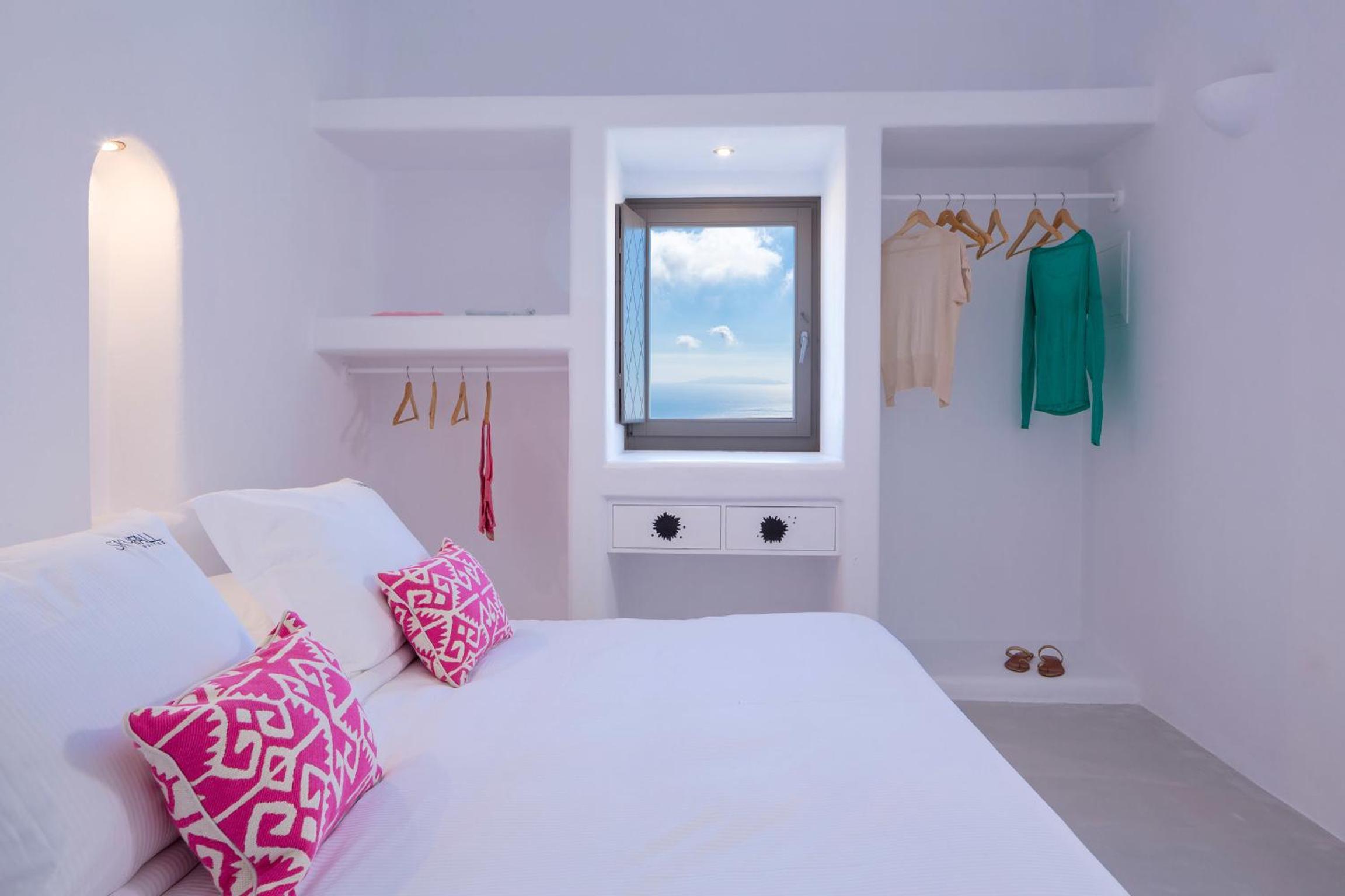 Senior, Suite, Outdoor Jetted Tub