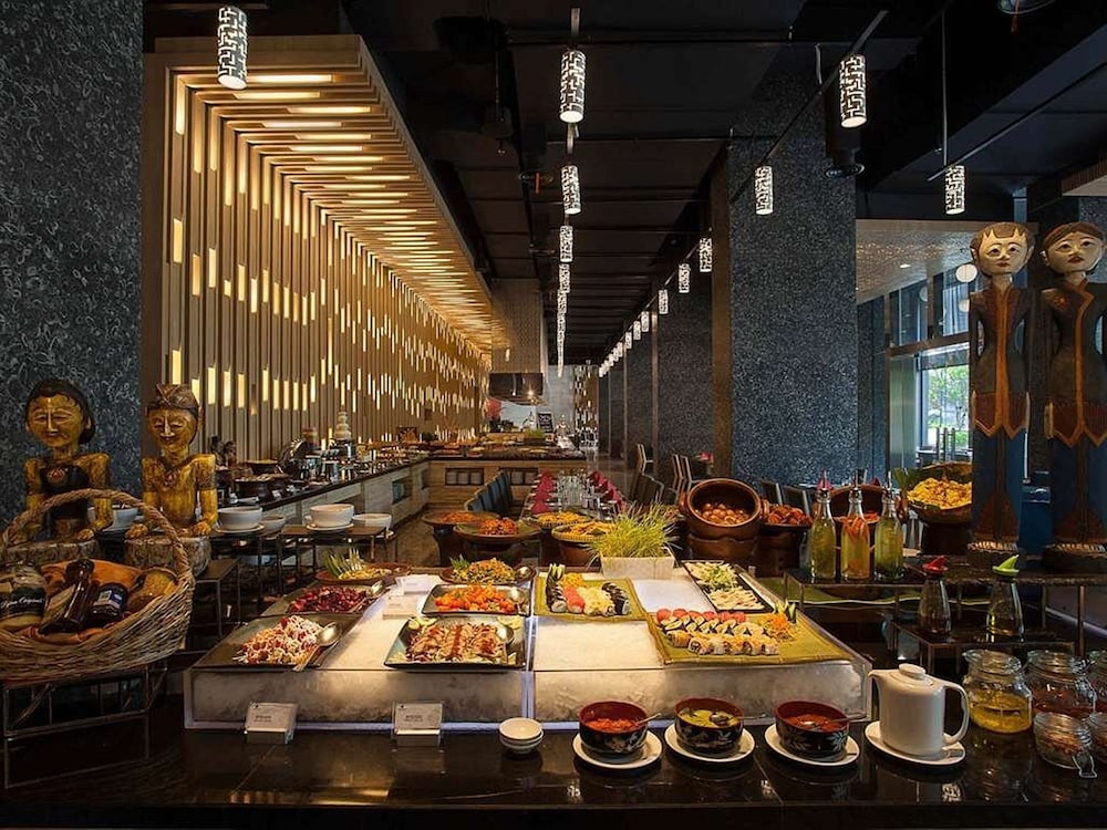 Grand Mercure Jakarta Kemayoran 64/69