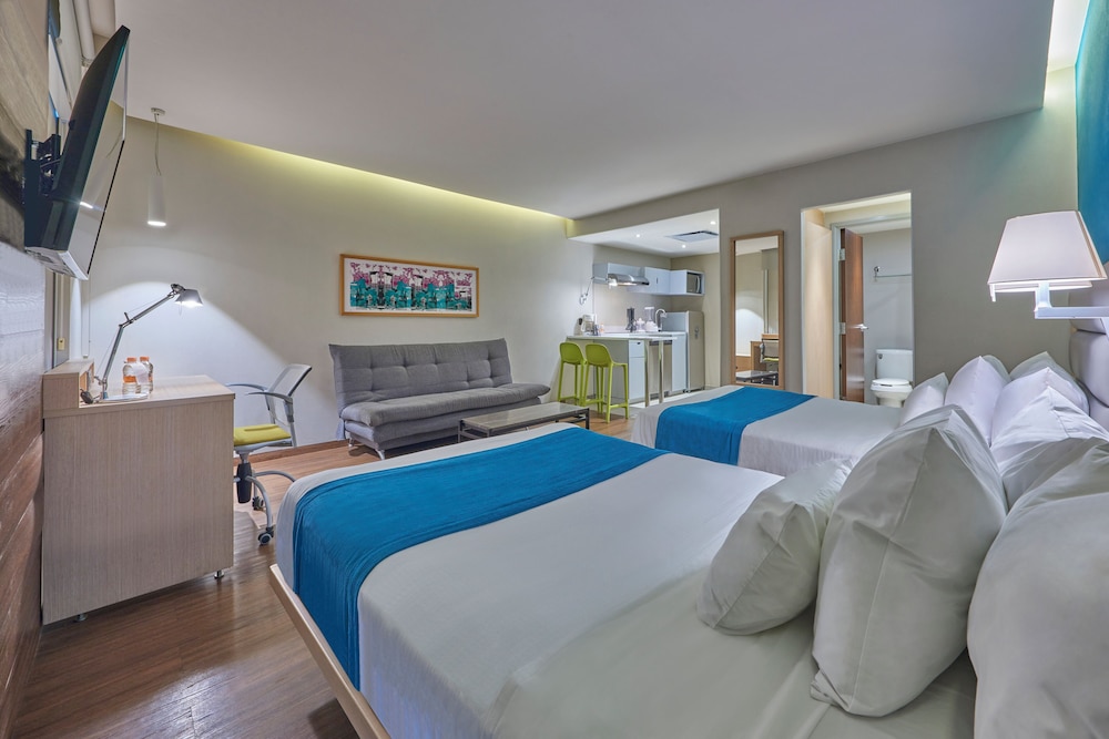 SUITE 2 DOUBLE BEDS