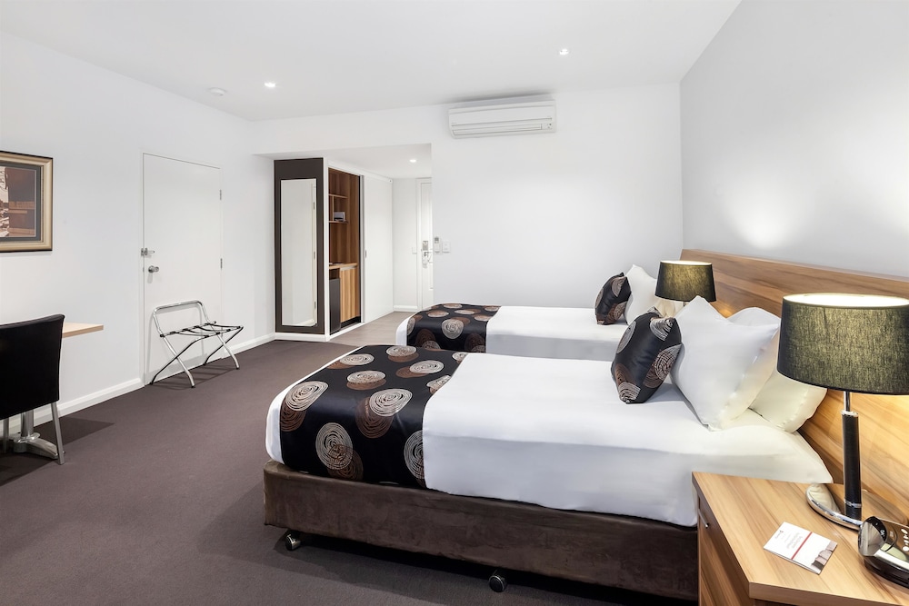 Ballarat Suites 6/21