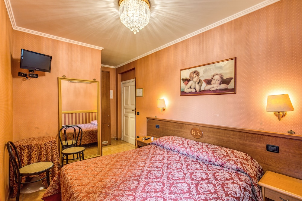 Virginia Hotel 23/63
