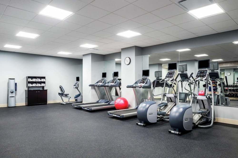 Hilton Garden Inn Miami Dolphin Mall 25/73