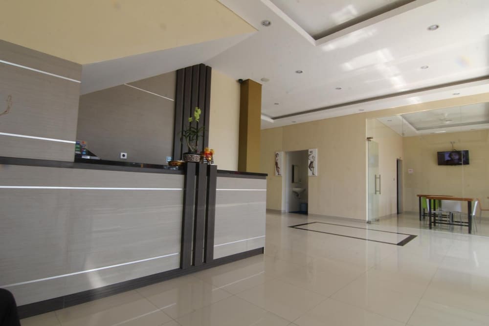 Hotel Mandari 10/65