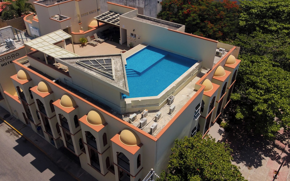 Sahara Hotel 7/71