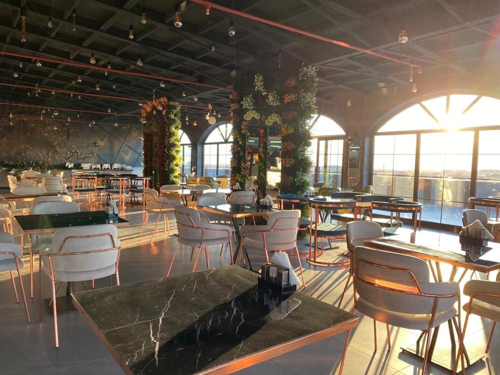 Nenessa Hotel 14/20