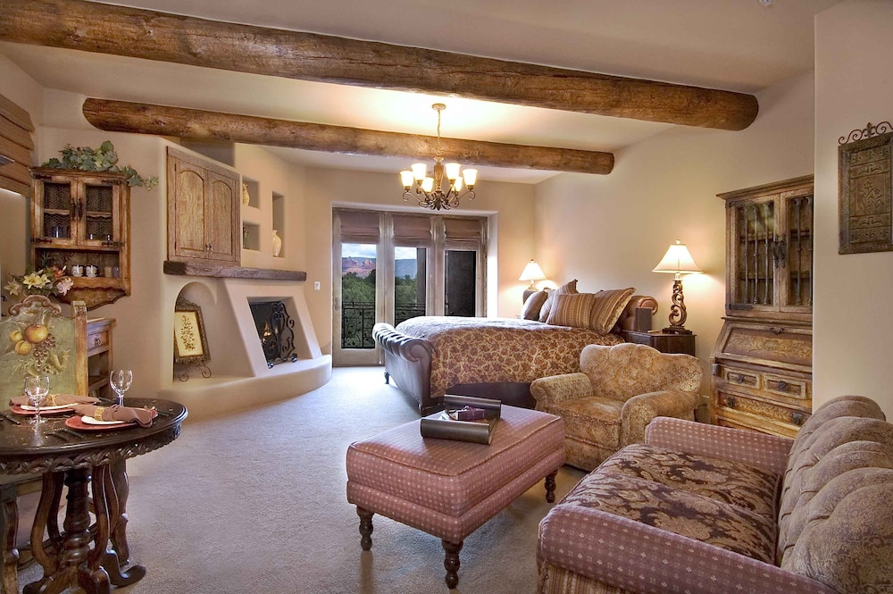 Adobe Grand Villas 50/73
