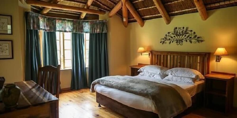 Coral Tree Cottages 5/19