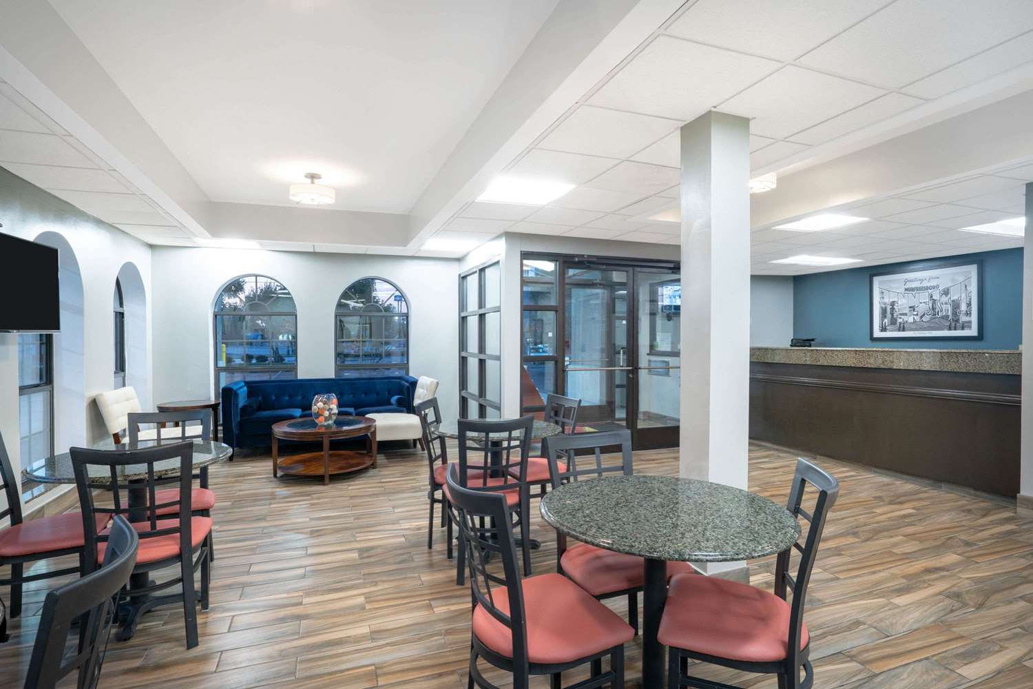 Super 8 by Wyndham Murfreesboro 27/30
