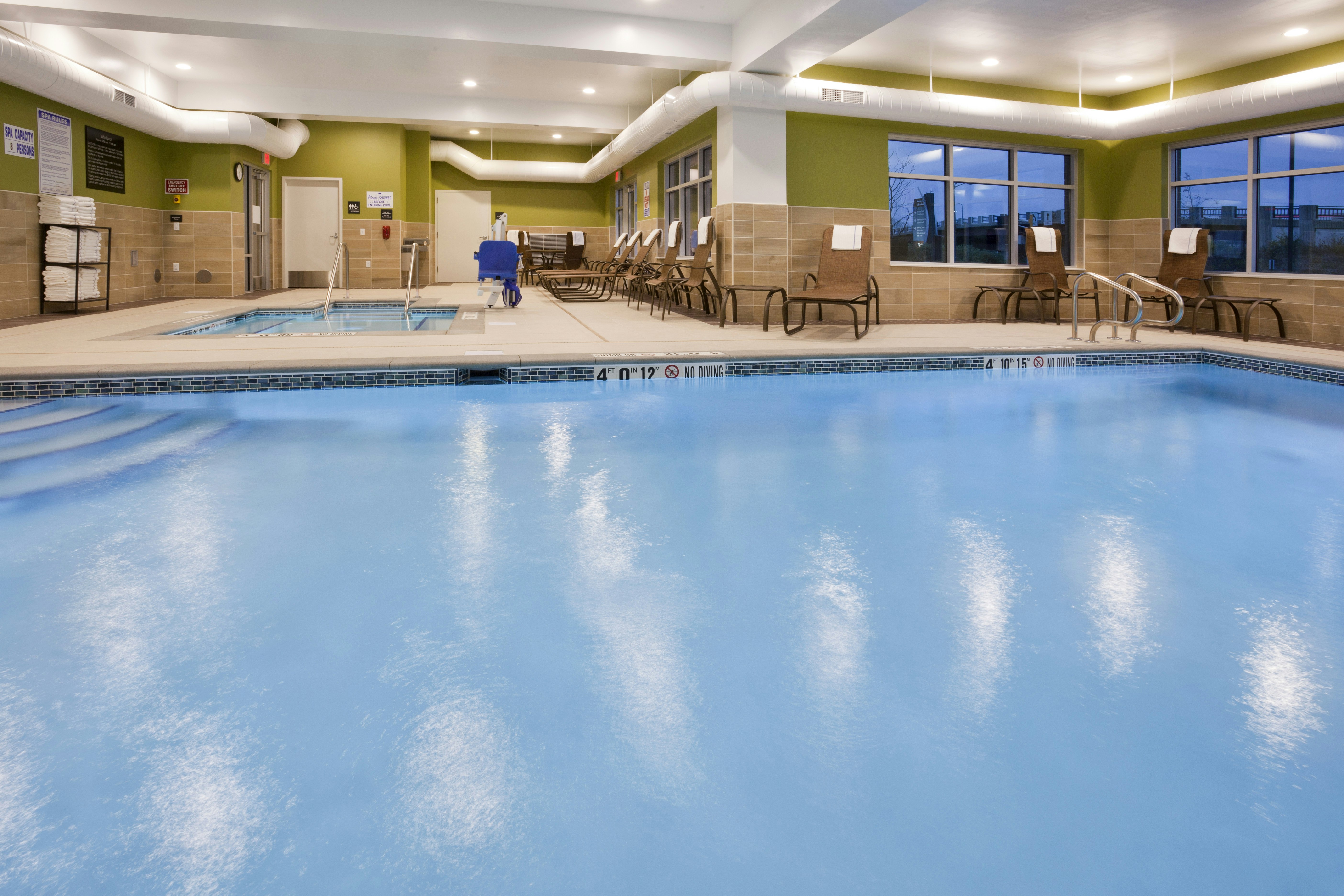 Hampton Inn Bloomington West 17/41