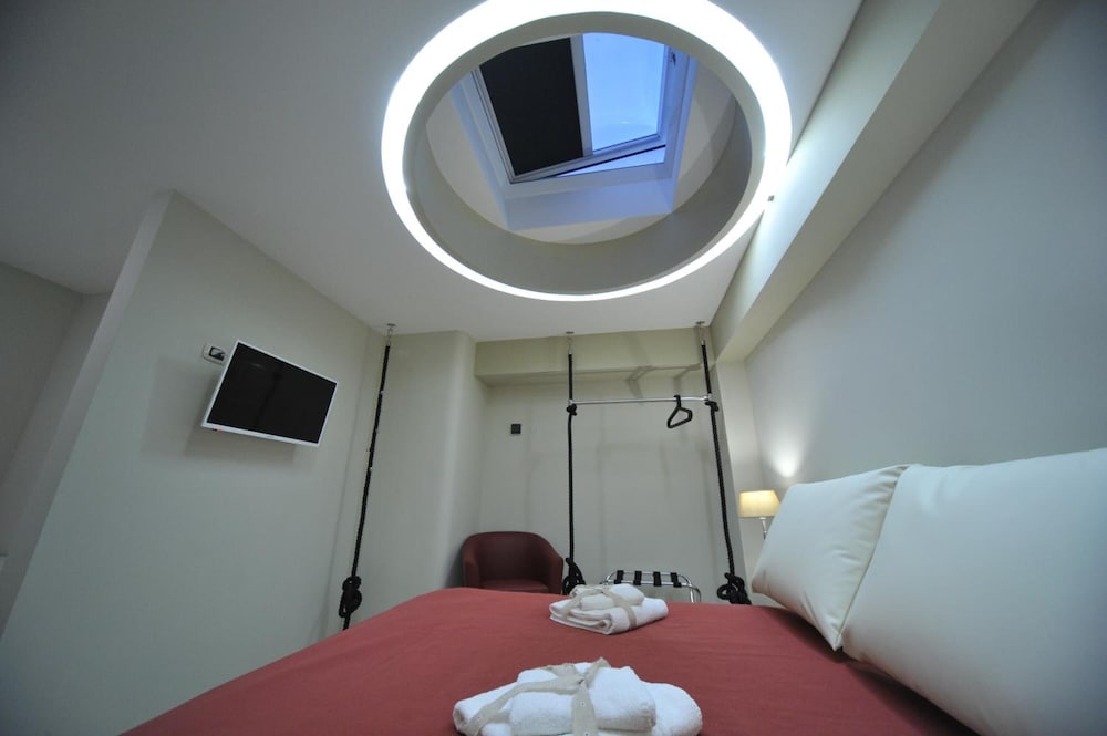 Gatto Bianco House 14/50