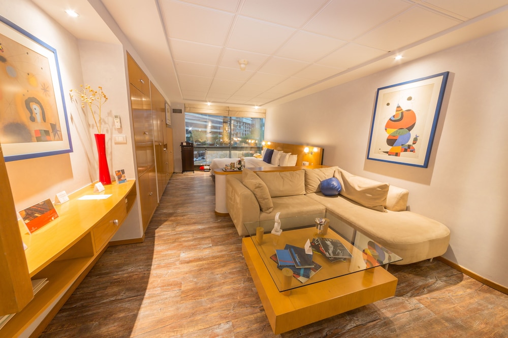 Suites Contempo 44/64