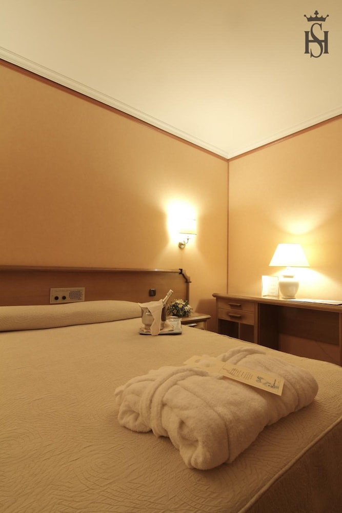 Hospedium Hotel Europa Centro 10/47