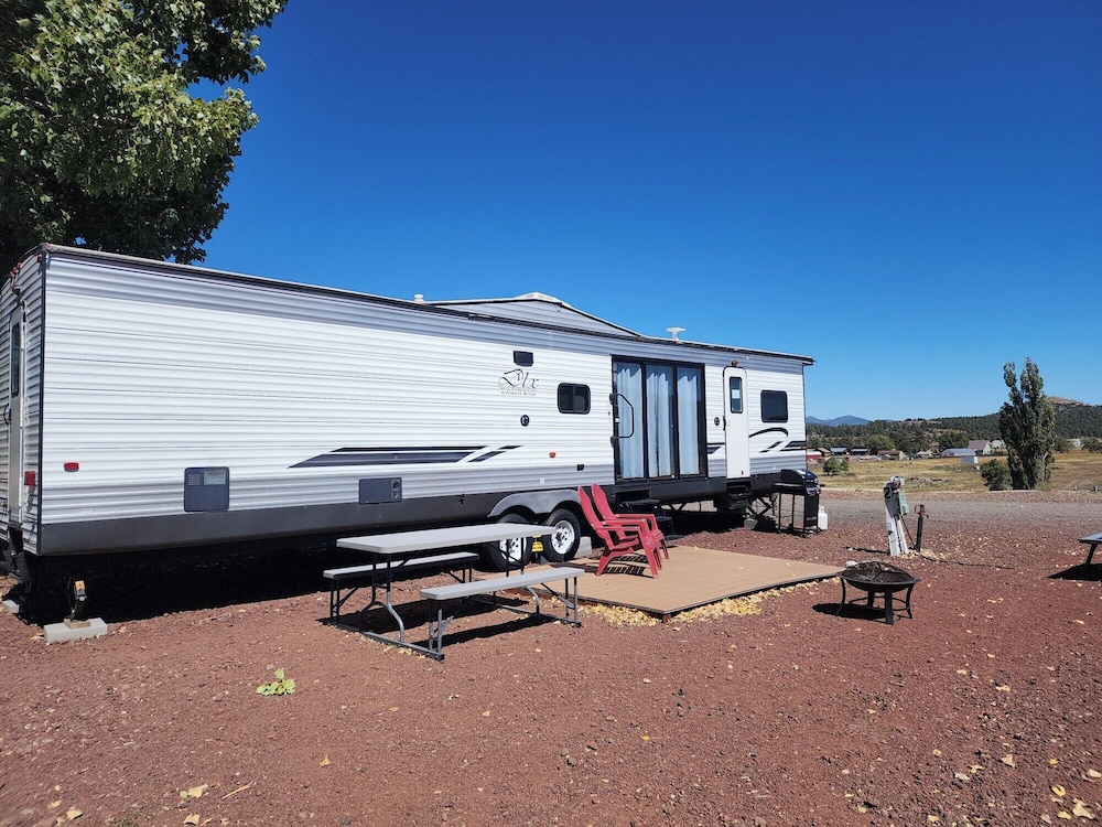 Grand Canyon RV Glamping 42/81