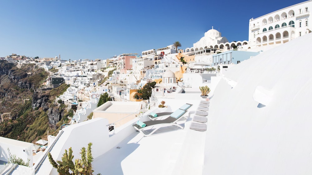 Trieris Villas And Suites 44/50