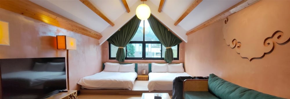 Ting Tau Garden Resort 24/50