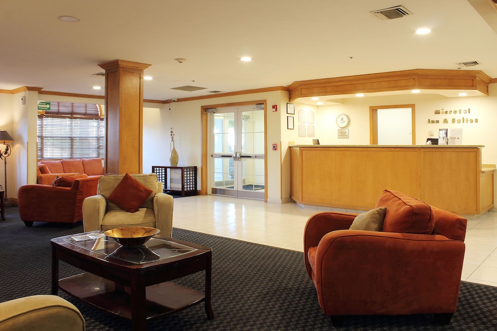 Microtel Inn & Suites by Wyndham Culiacan 3/56