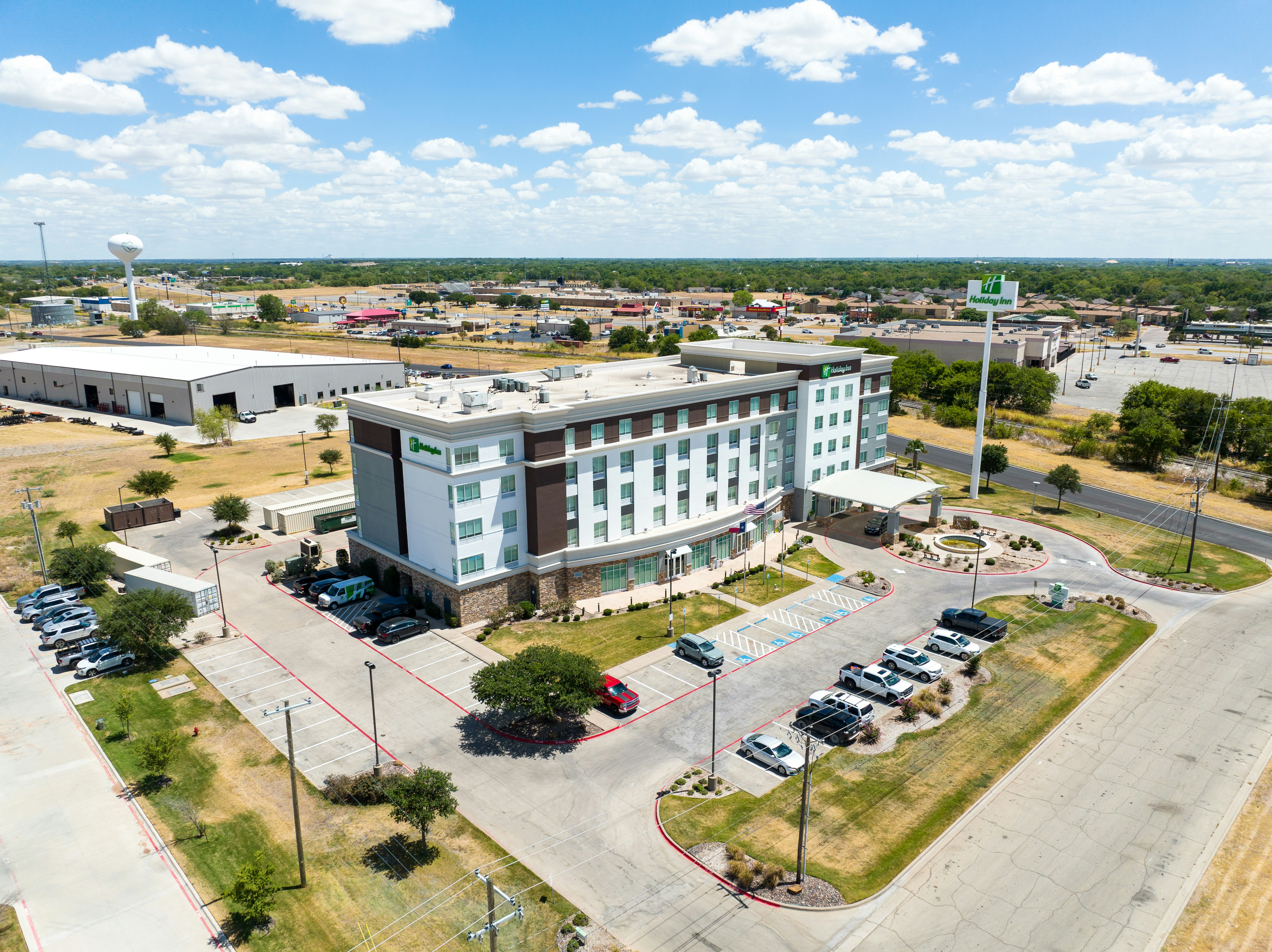 Holiday Inn Hotel And Suites Waco Northwest 4/59
