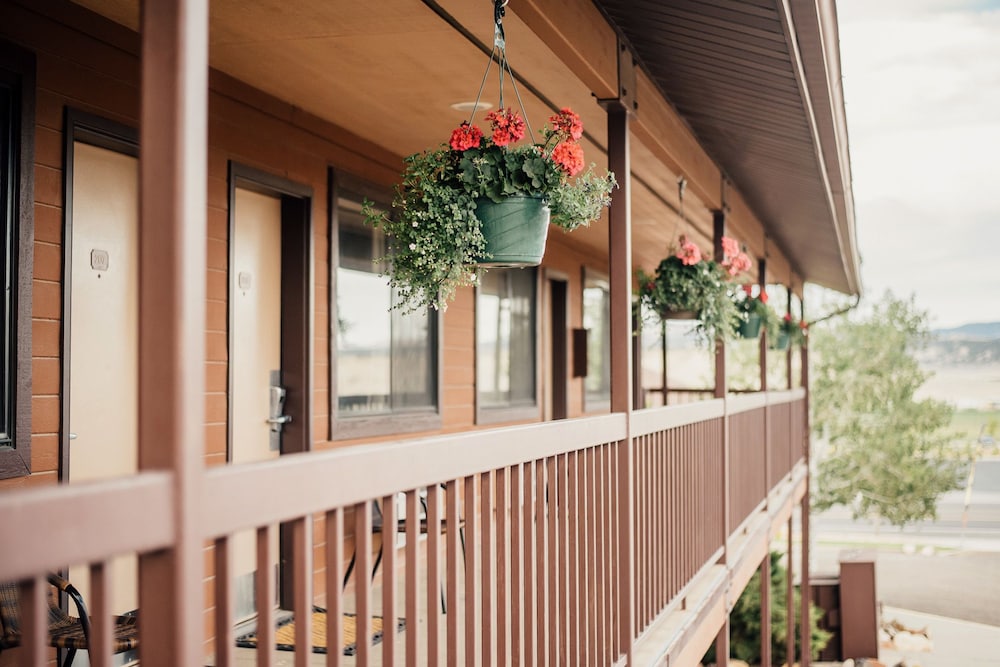Red Ledges Inn 9/50