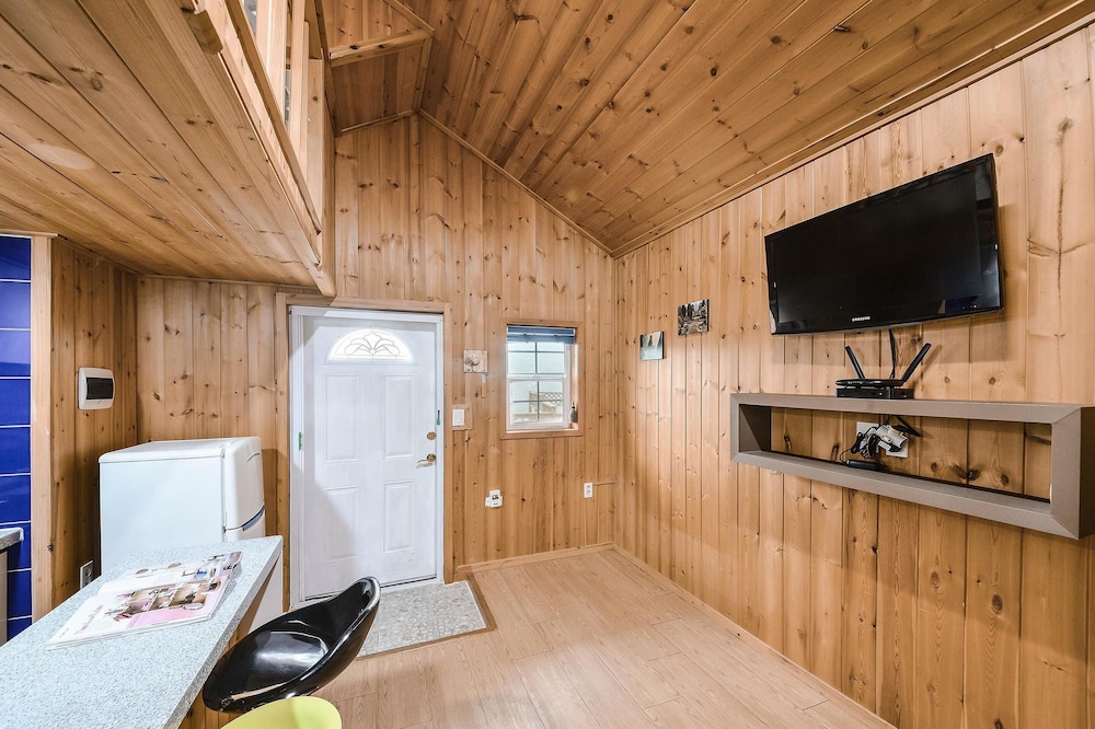 Gapyeong Alum Malu Pension 32/49