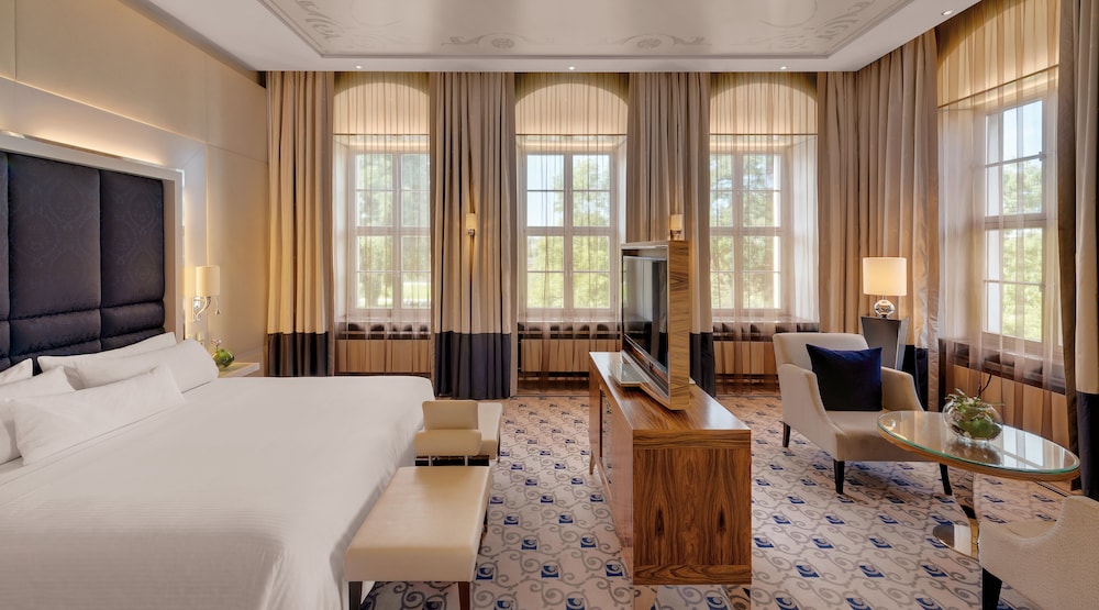 JUNIOR SUITE, DELUXE