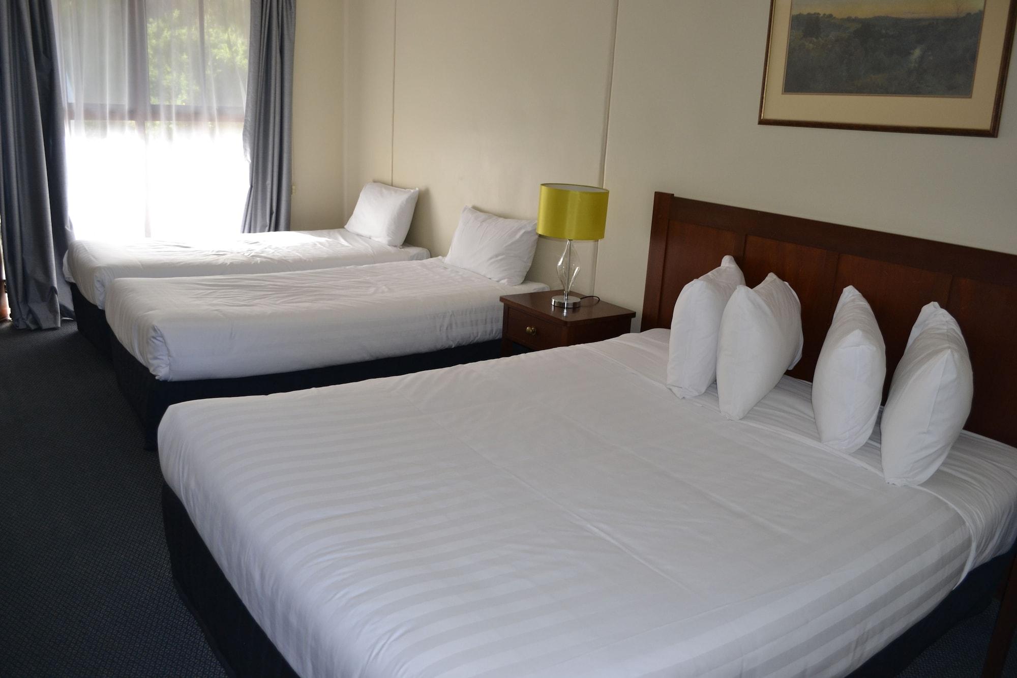 Sunnymead Hotel 11/48