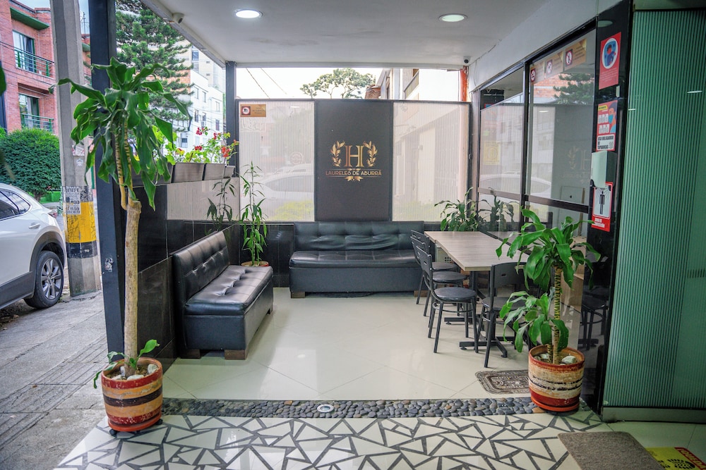 Hotel Laureles de Aburra Medellin 40/49