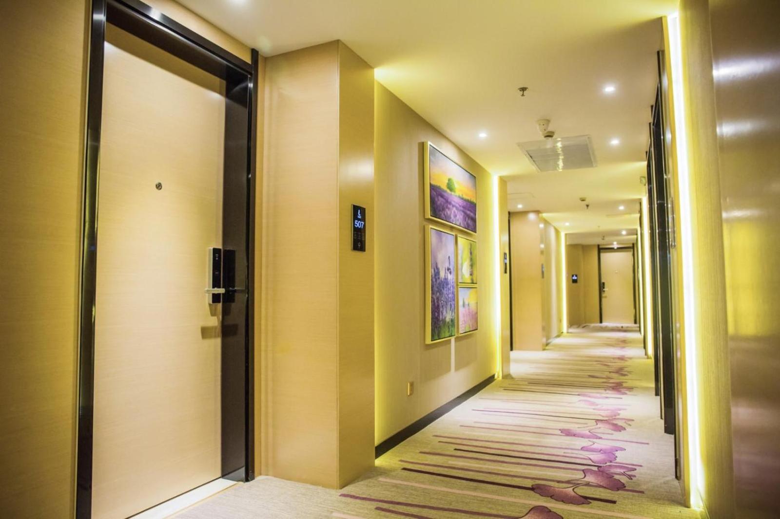 Lavande Hotel (Xuzhou East High-speed Railway Station Jinshanqiao Development Zone) 43/55