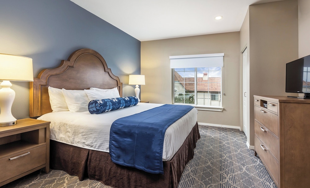 1 Bedroom, Condo, Standard, King and Queen Bed, Kitchen