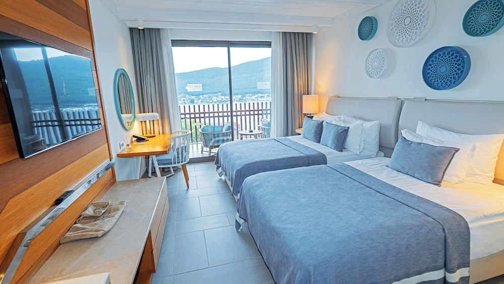 STANDARD SEA VIEW